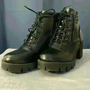 Women’s AllegraK Platform/Chunky Heel Boot Size 7 LIKE NEW!!